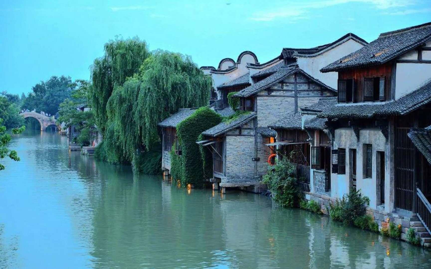 逃离森林湖畔